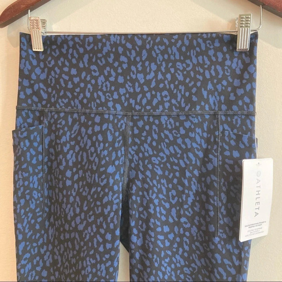 ATHLETA Sz M Salutation Stash Pocket II 7/8 Leopard Print  Tight Leggings - Picture 5 of 13